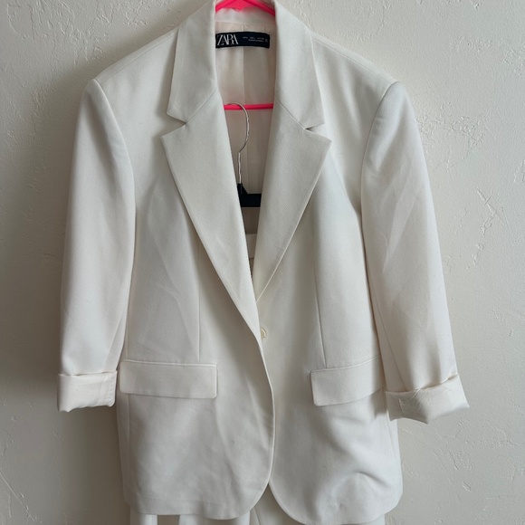 Zara Bermuda Shorts and Blazer - Picture 7 of 7